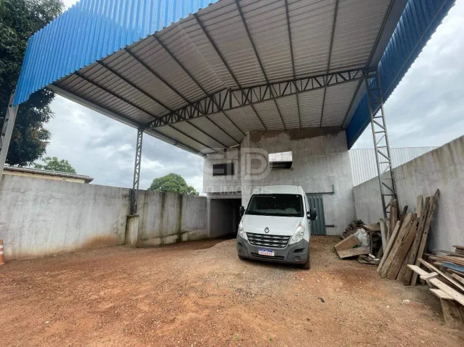 Barracão comercial no bairro Ribeirão do Lipa