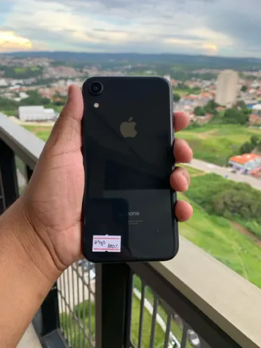 iPhone XR Preto 64GB - Seminovo