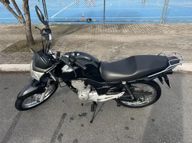 Vendo ou troco por Fiat Uno com direção hidr. moto Honda CG 150 START ano 2016