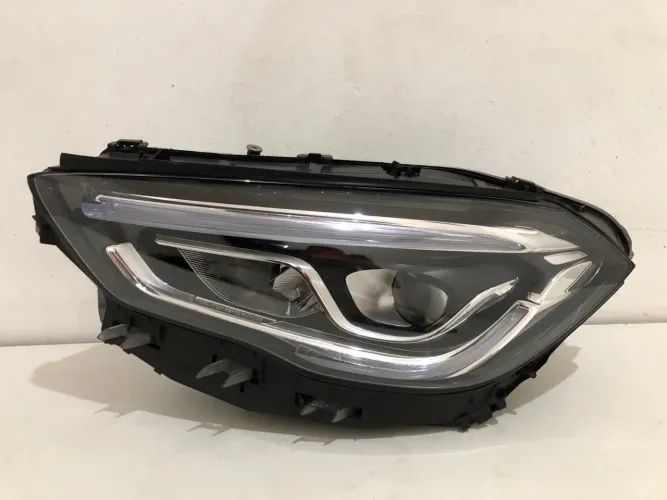 Farol Mercedes Gla 2021 2022 2023 2024 Lado Esquerdo 