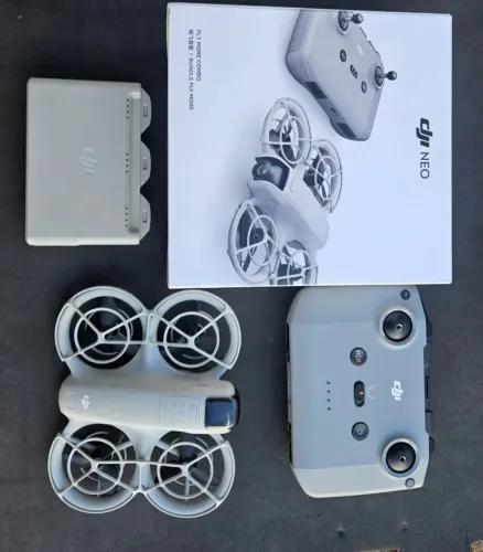 Drone DJI NEO Fly More Combo