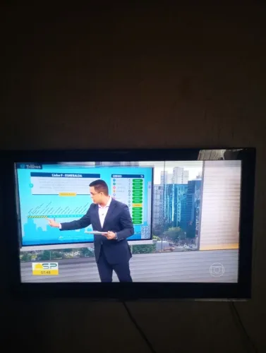 Tv Samsung 32 polegadas mod ln32c530 com listas na tela 