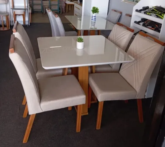 Mesa de Jantar Rubi com 4 Cadeiras Simone 90x90 Promoção Novo