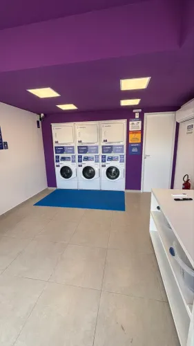 Vendo lavanderia de auto serviço em pleno funcionamento