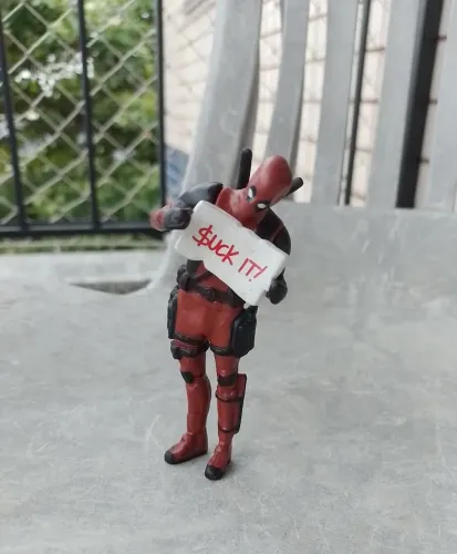 Boneco Deadpool mini
