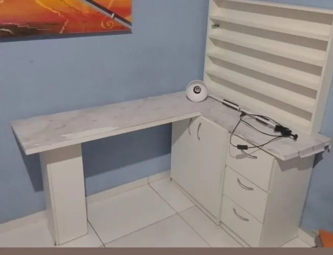 Mesa para nails designer, 2 cabine,aspirador de po ,apoiador de braço,