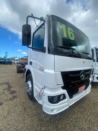 M Benz Atego 1719 - Ano 2016 No Chassi