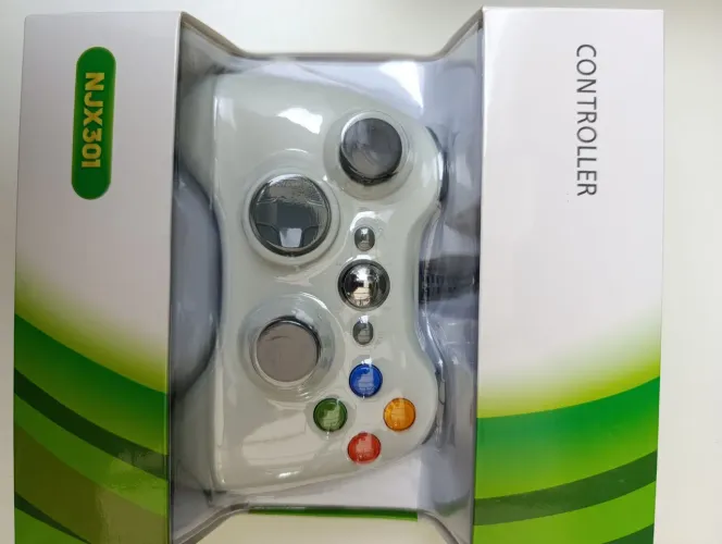 Controle Xbox 360  NJX301- Novo na caixa. BRANCO
