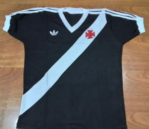 Camisa retro do Vasco da Gama  versão 1982