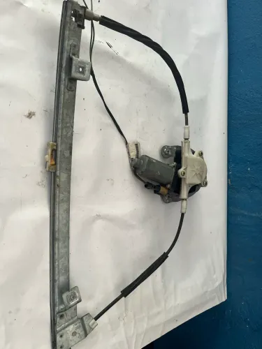 Maquina de Vidro Renault Clio Dianteira Direita Original