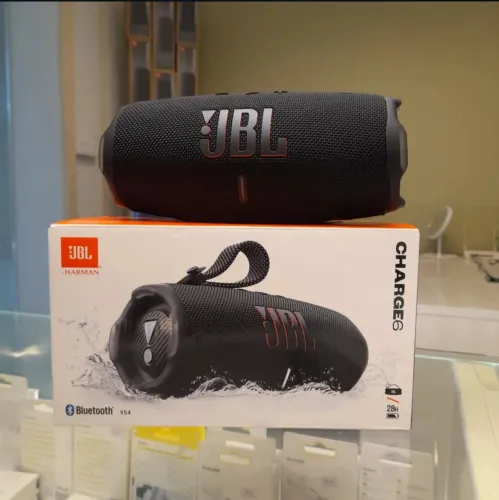 JBL Charge 6