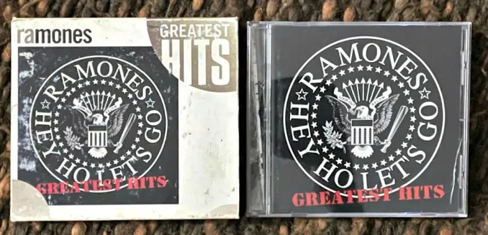 RAMONES CD GREATEST HITS CAPA DUPLA IMPORTADA ACEITO OLX PAY