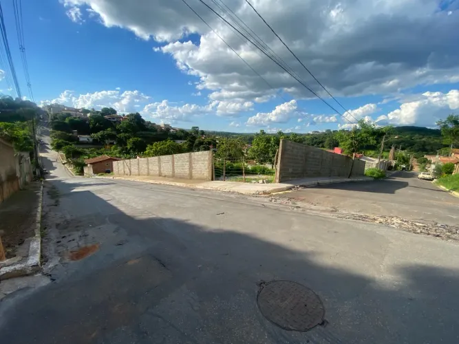 LOTE Rua Bonfim esquina com Ouro Preto - Bom Jesus Matozinhos