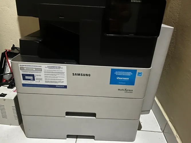 Impressora multifuncional monocromática Samsung MultiXpress SL-M5360RX 