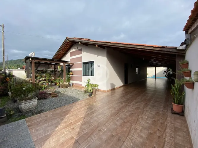 Casa à venda em Guaramirim/SC
