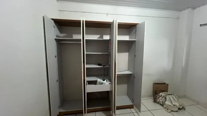 Guarda roupas de MDP