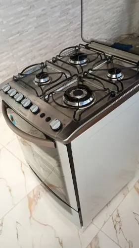 Fogão Eletrolux com grill
