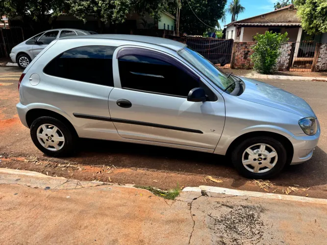 Chevrolet Celta Life/ LS 1.0 MPFI 8V Flexpower 3P 2012