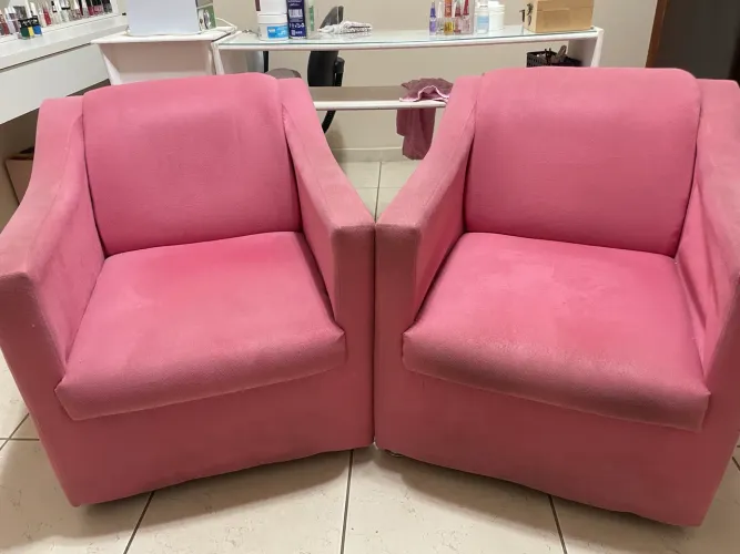 2 Poltronas Rosa Usadas - Em Bom Estado