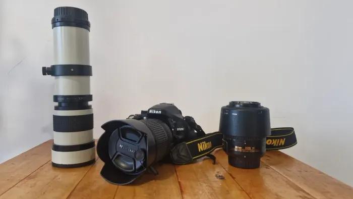 Camera DSLR nikon D5200 + 3 lentes