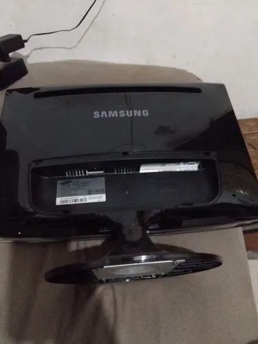 Monitor Samsung modelo t220