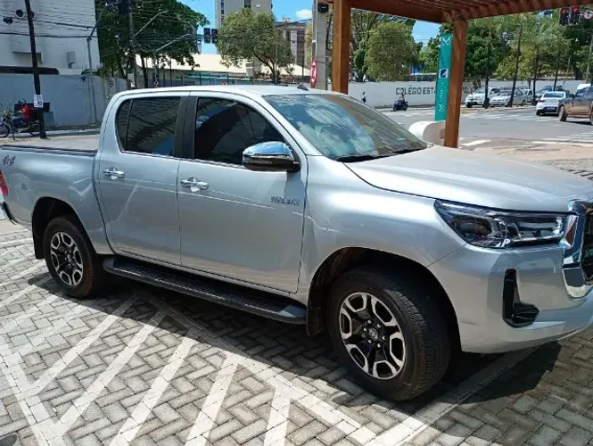 Toyota Hilux CD SRX 4X4 2.8 TDI 16V Diesel Aut. 2026