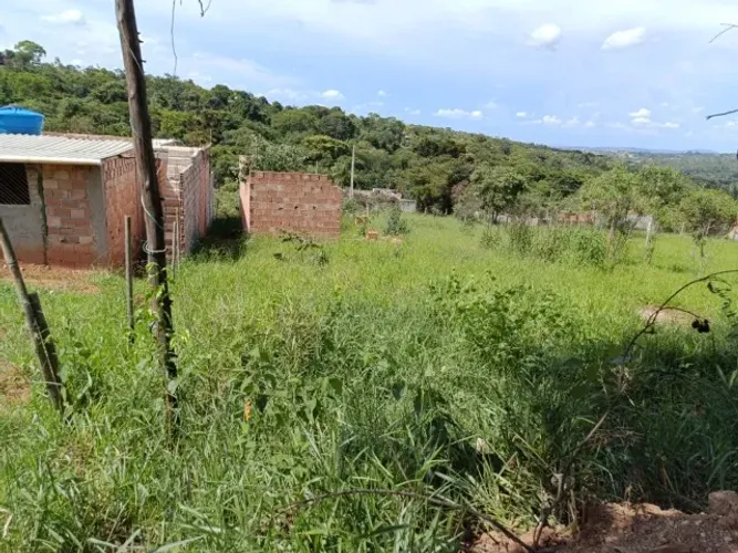 LOTE - SEM ENTRADA, COM ALICERCE