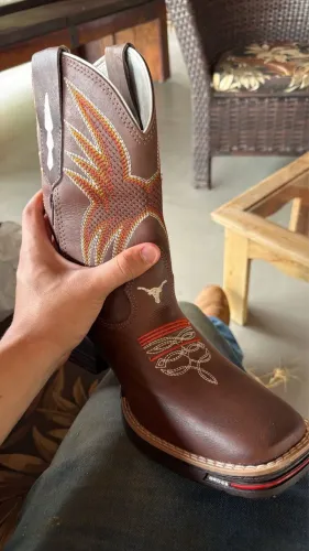 Bota 42