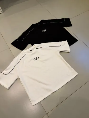 Kit 2x Camisetas Preta e Branca
