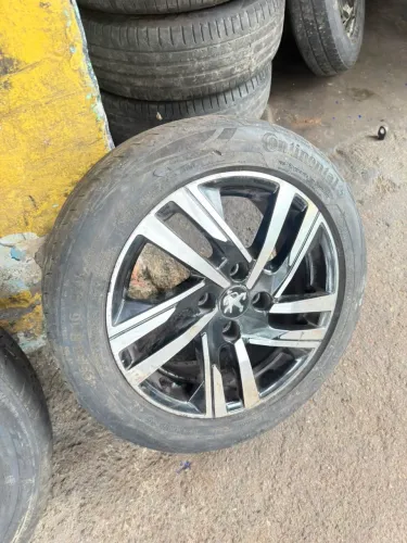 Roda de peugeot aro 16
