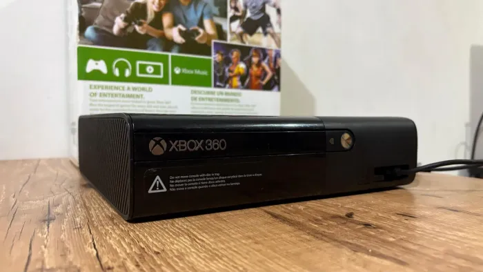 Xbox 360 + Hd Com Jogos
