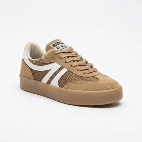 Sneaker Âmbar ou Preto Camurça 