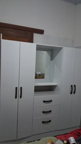 Guarda-roupa casal