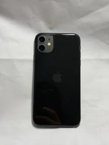 IPHONE 11 - 900 reais