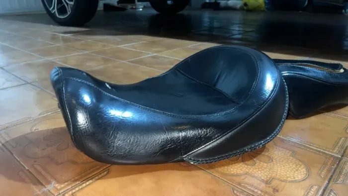 Banco Confort e Solo - MUSTANG - Harley Davidson Dyna 2006-2017