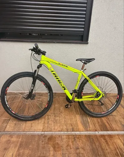 Track aro 29