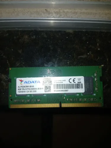 Vendo Memoria RAM 8 gb ddr4 3200mhz