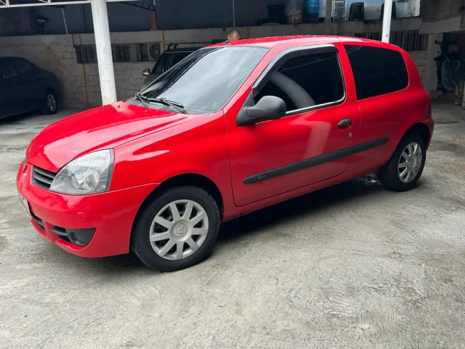 Renault Clio Hi-flex 1.0 16V 3P 2012