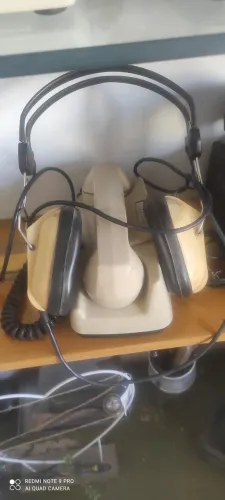 Antigo fone de ouvido AGENA,para ser usado na antigo 3x1 ,Leia: