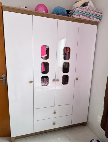 Guarda roupa infantil 
