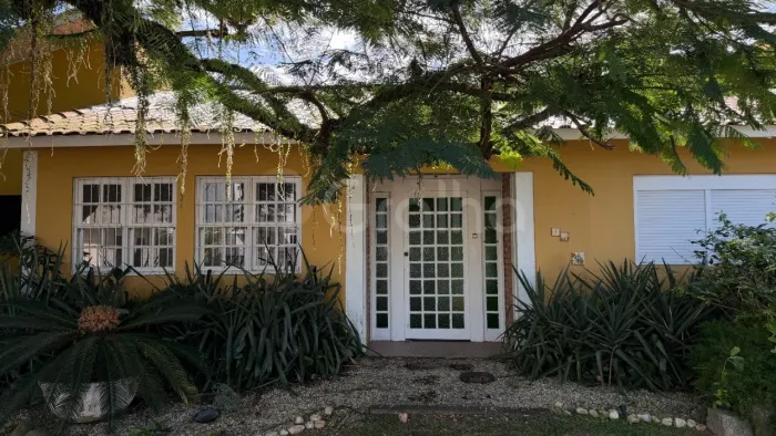 Casa de 336m² na Barra da Lagoa