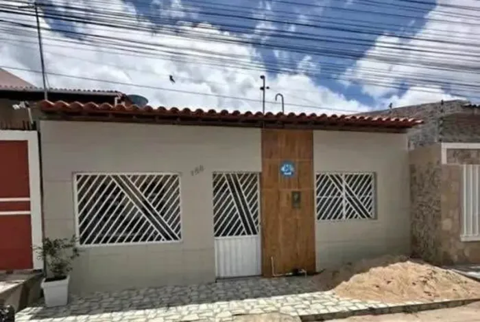 CASA Á VENDA