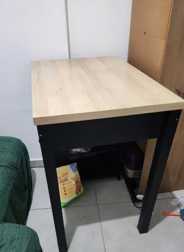 Mesa Bancada Multiuso com Prateleiras Laterais