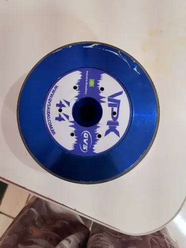 Vendo ou troco , médio de 6 pelagada 