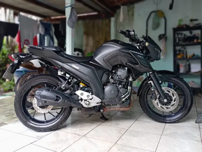 Vendo fazer super conversada, estado de nova !