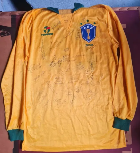 Camisa da seleção brasileira numa 20 manga cumprida, usada na final do sul-americano 1991!