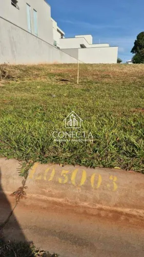 Lote em condomínio disponível para venda com 373 m² no Shopping Park