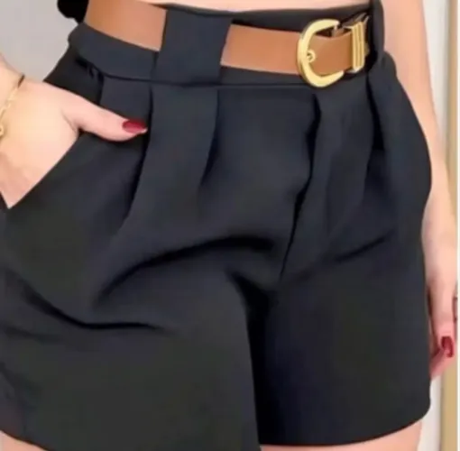 Short tamanho M, alfaiataria problema no zíper 