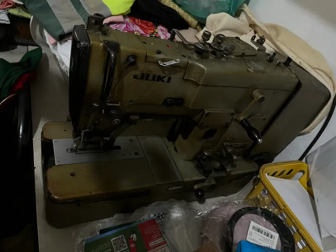 Vendo duas máquinas de costura! 
