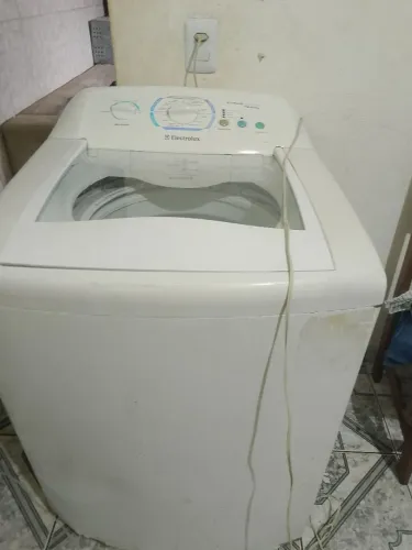 Máquina de lavar roupa Eletrolux 12 kilos funcionando perfeitamente com garantia de assist